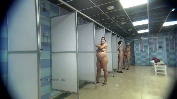 Banyoda yıkanan kadınların gizli çekim vidyosu