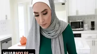 Namaz Kılan Türbanlıyı Arabaya Çekip Siktim