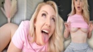 Tavan arasında hardcore sex