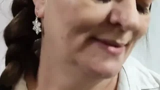 Buzdolabına yapıştırdığı dildoyla sikişiyor