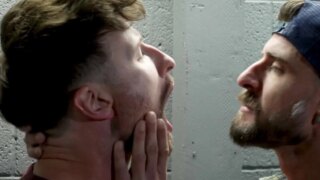 Drew Dixon Sertçe Ele Alınıp Hızlıca Sikişiyor
