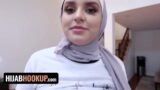 Koca götlü Arap hatun Leda Lotharia kıllı amına döl banyosu yapıyor – Hijab Hookup