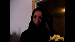 Arap MILF’in Gizli Ateşi Patlıyor, İçine Boşalana Kadar Durmuyor