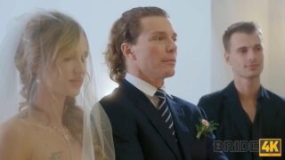 Gina Gerson – Minik Gelin Dev Yarrakla Zıplıyor