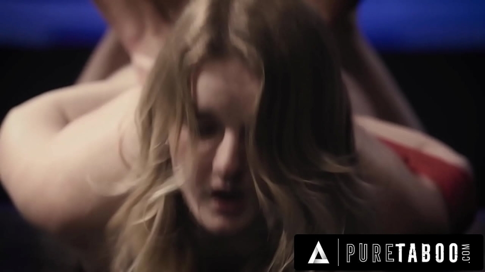 Güvenlik Görevlisiyle PAWG’un Bakire Am Takası