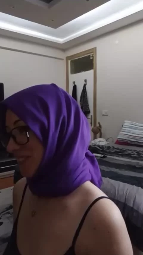 Türbanlı Canan Yenge