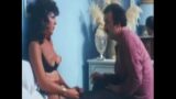Klasik Porno Yıldızları Keyifli Sikiş Partisinde Eğleniyor