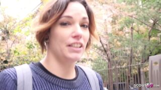 German Scout’ta Deli MILF Silvia Rubi – Tüylü Amı ve Uzun Dudaklarıyla Model İşinde Sikiliyor