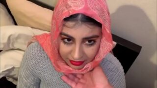 Müslüman Genç Kız Oral Seks Yapıyor
