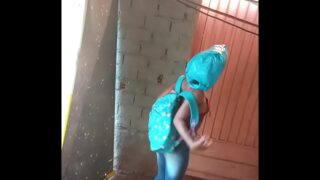 Safada Gizli Gizli Sikilmeye Bayılıyor