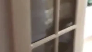 Arkadaşının Karısını Evde Yokken Domaltıp Üzerine Boşalıyor – Türk İfşa