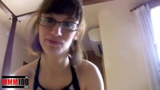 İri Memeli Esmer Webcam Sextape’te Sikişip Fışkırttı