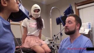 Şirin Kızlar Doktor Tampa ve Hemşire Lilith ile Yoğun Am Deneyi