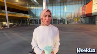 Venus Valencia Hijablı Baştan Çıkarma Oyunu
