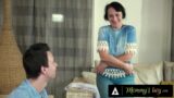 Yaşlı Hizmetçi 18’lik Delikanlının İri Yarrağını İstiyor