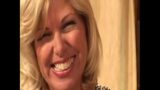 Büyük Kıçlı Ateşli MILF Sertçe Sikiliyor