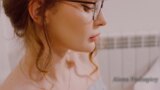 Baskın patron Alexa asistanını otelde ıslak boşalttı