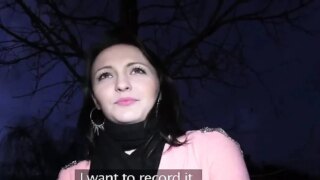 Siyah Saçlı Kız Sahte Mankenlik İçin Sikildi